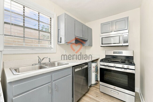 Building Photo - 517 Rutledge Ave