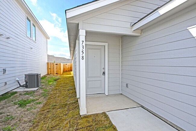 Building Photo - 7358 Orange Sapphire