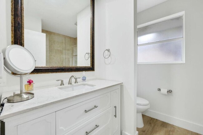 Building Photo - 486 NW 1st St