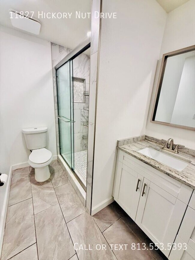 Building Photo - 11827 Hickorynut Dr