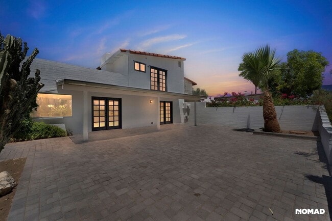 Primary Photo - 2 Spacious Primary suites Townhome in Tempe