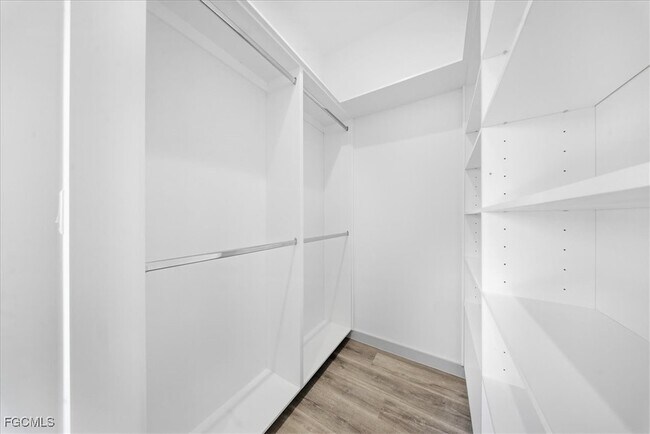 Building Photo - 1024 Halby Ave S