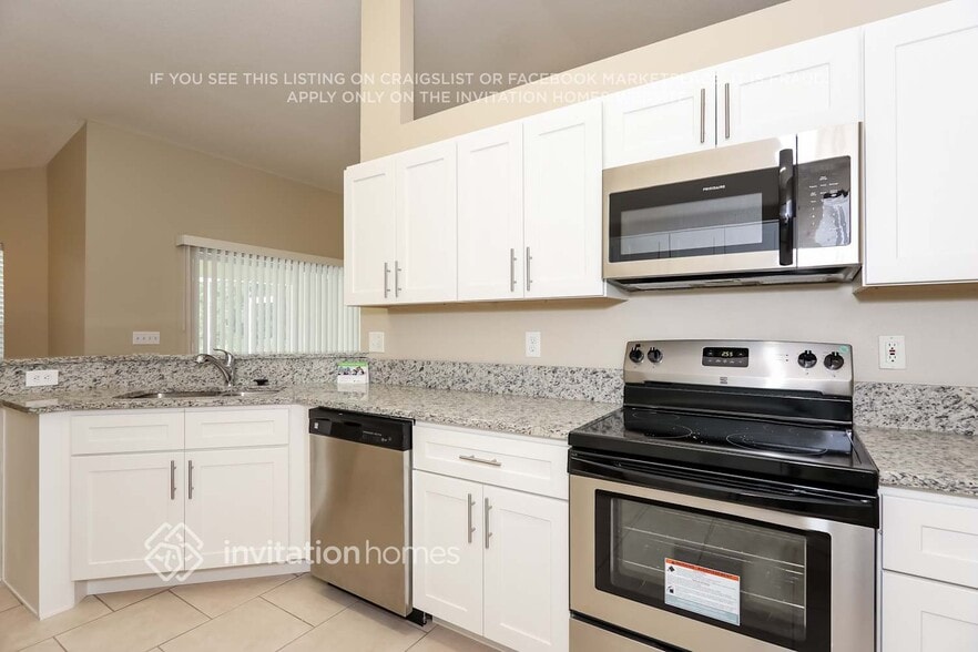 Building Photo - 6257 Napa Dr