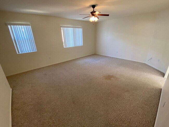 Building Photo - Beautiful 3 Bedrooms in Granite Hills