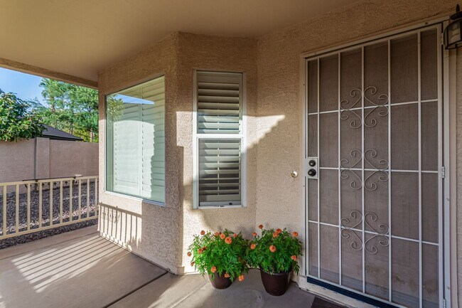 Building Photo - 3-bedroom plus bonus room with 3-car garage on large lot