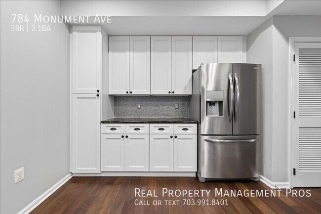 Building Photo - 784 Monument Ave