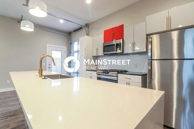 Building Photo - 3 Bedroom Pet-Friendly Home in Oklahoma City, OK with Main Street Renewal