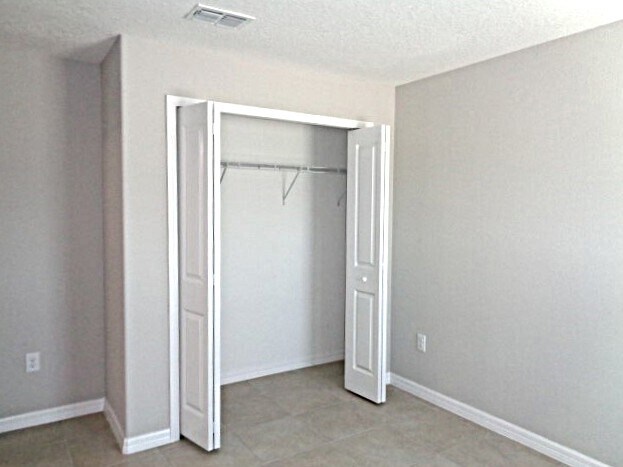 Building Photo - 10604 Fuzzy Cattail St