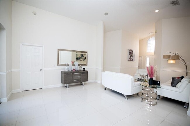 Building Photo - 4737 Chalfont Dr