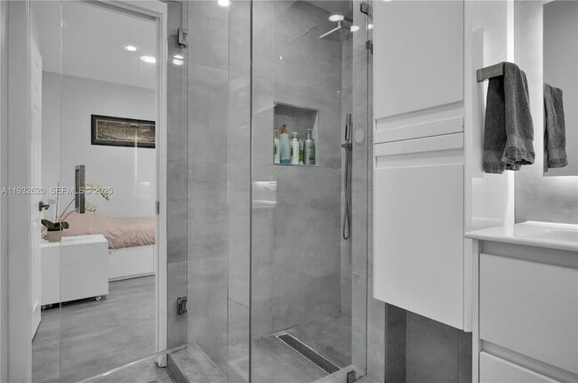 Building Photo - 2101 NE 211th Terrace