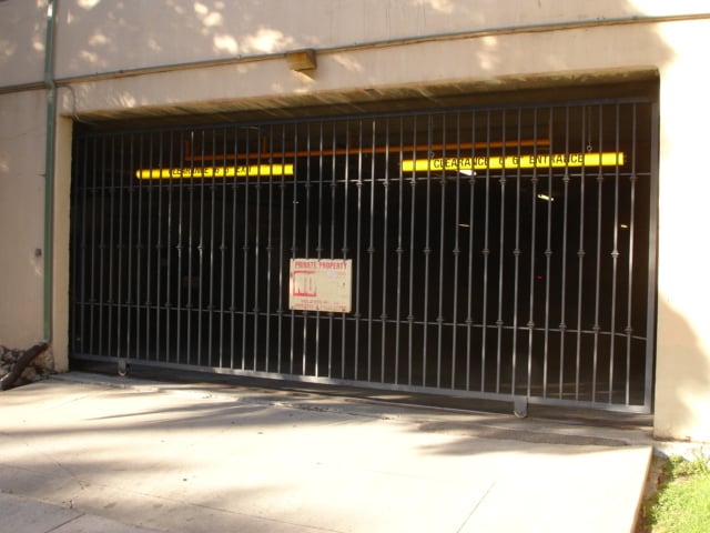 Building Photo - 1460 N Mansfield Ave