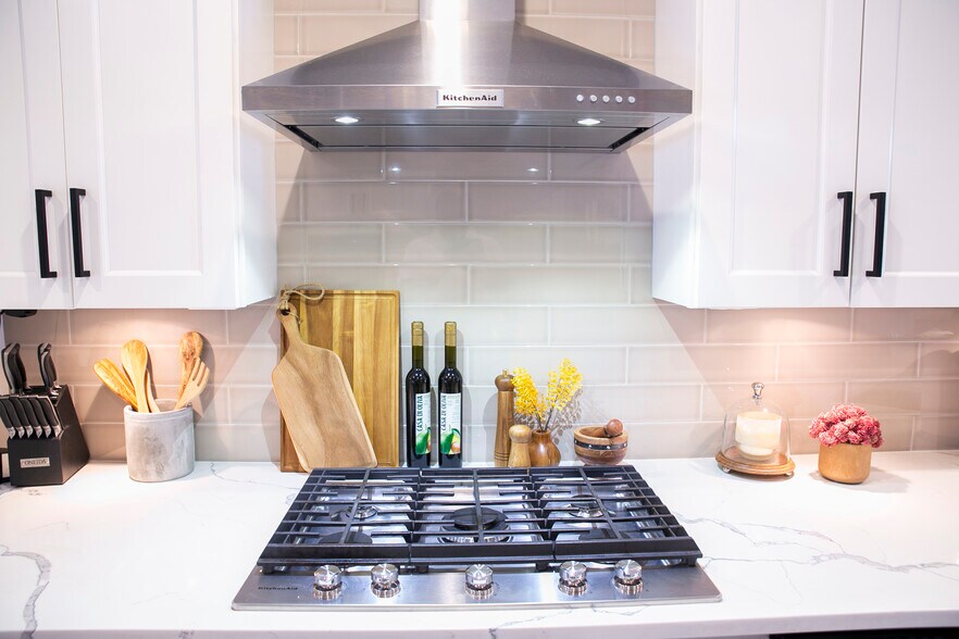 Building Photo - 524 E Fort Ave