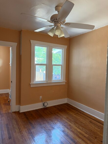 Second bedroom - 1562 Jackson St