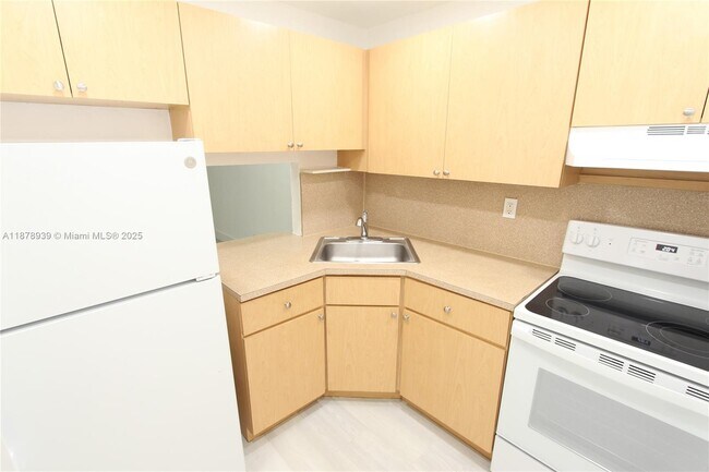 Building Photo - 4550 NW 9th St