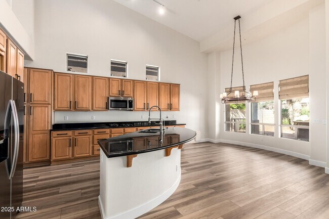 Building Photo - 7446 E Journey Ln