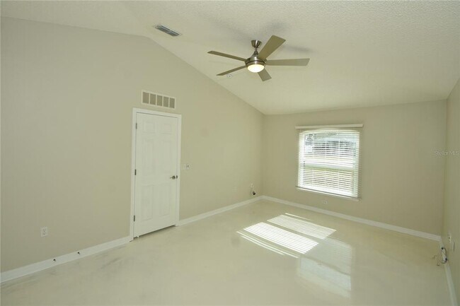 Building Photo - 31 Slumber Path