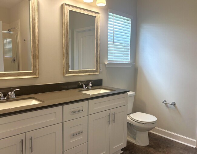 Building Photo - 8104 Bannock Cir