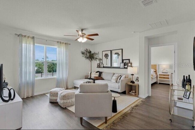 Building Photo - 2709 Cedar Rdg Ct