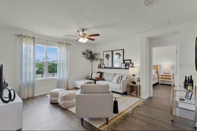 Building Photo - 2729 Cedar Rdg Ct