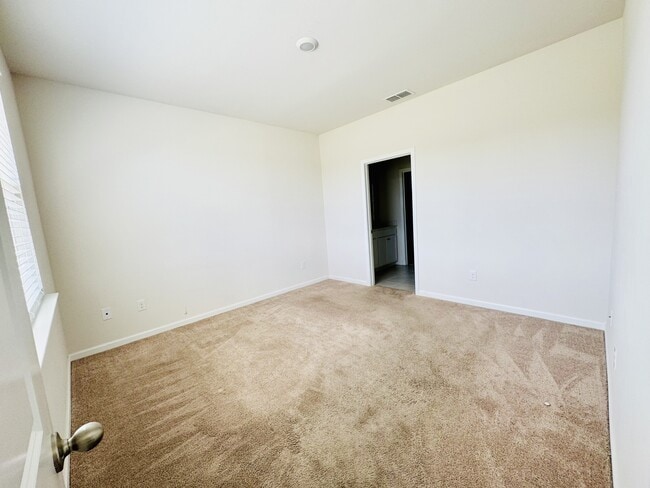 Building Photo - 1519 Springfield Ln