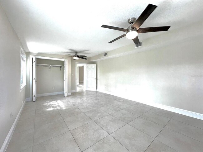 Building Photo - 21402 Meehan Ave