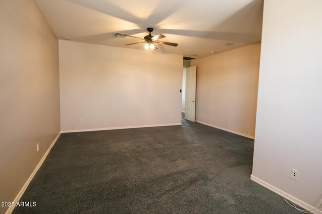 Building Photo - 4522 W Ravina Ln