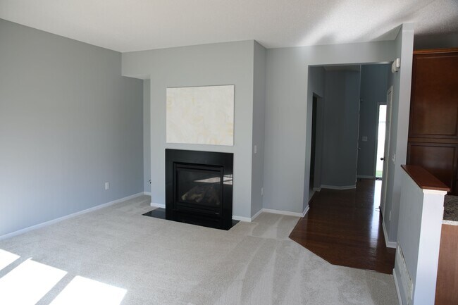 Building Photo - 16513 Dodd Ln