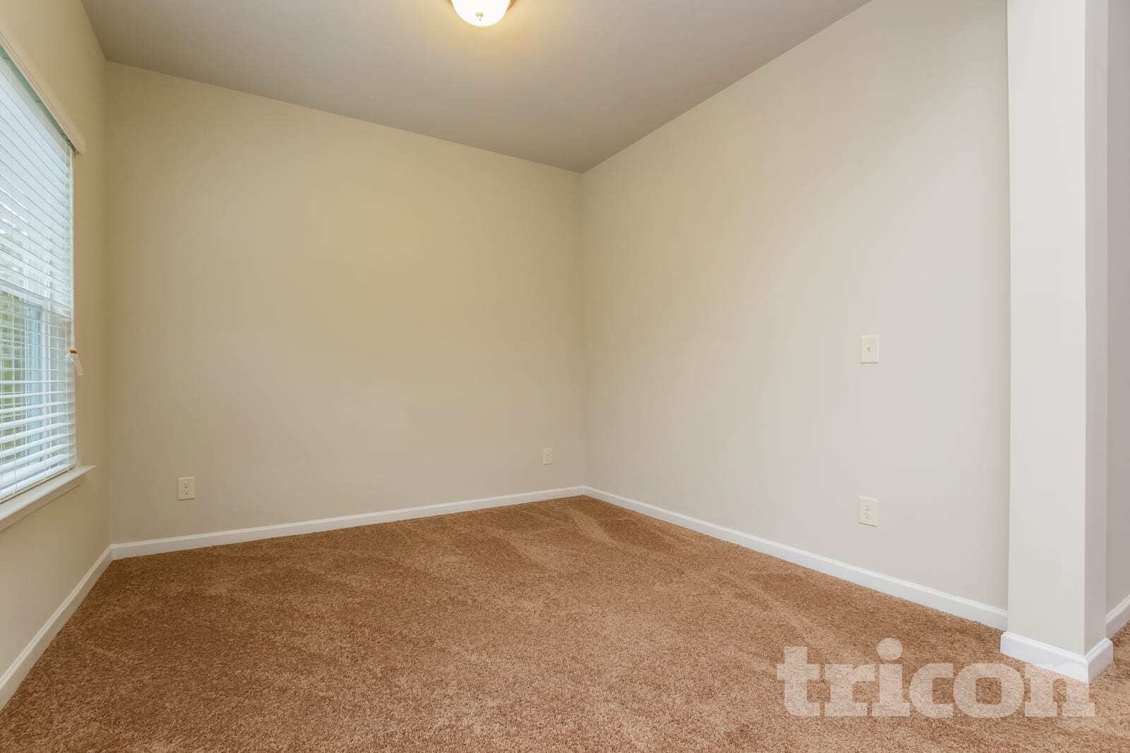 Building Photo - 55 Thorndale Ct