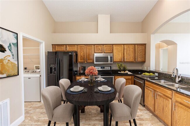 Building Photo - 128 Brushcreek Dr