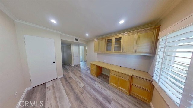 Building Photo - 4754 La Villa Marina