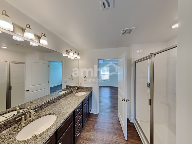 Building Photo - 4314 Spregan Way