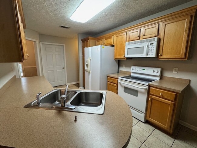 Building Photo - 103 Talley Branch Ct