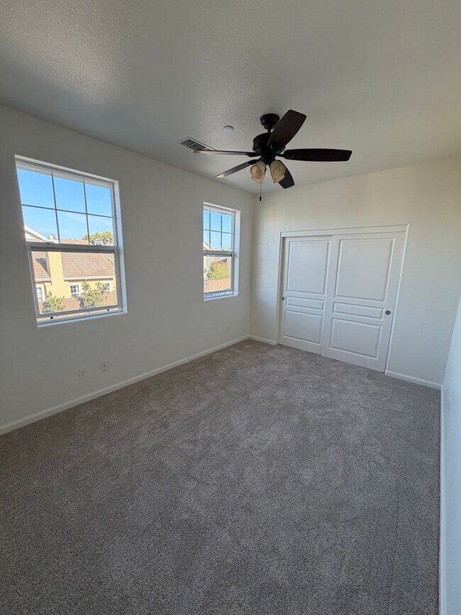 Building Photo - 1609 Barolo Pl