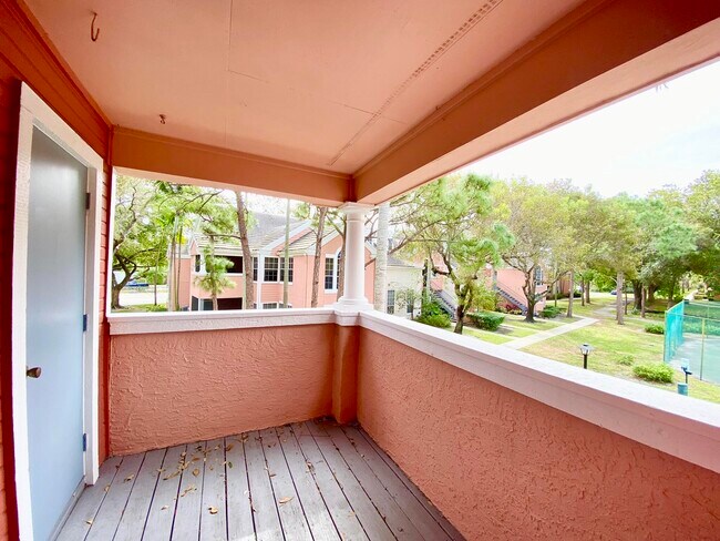 Building Photo - 1001 Crystal Way