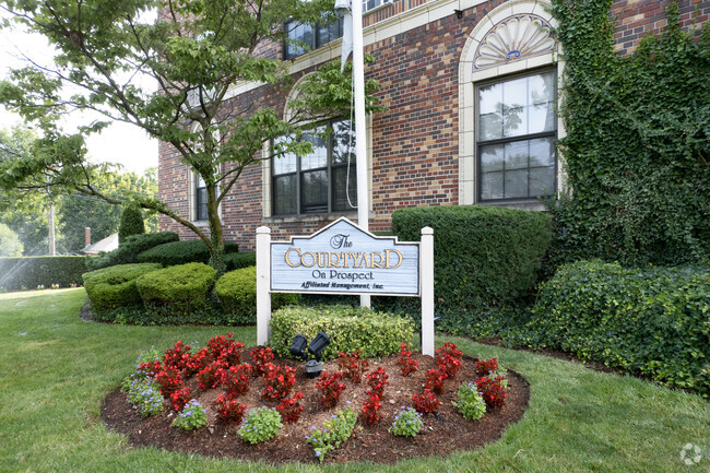 Building Sign - Courtyard at Prospect