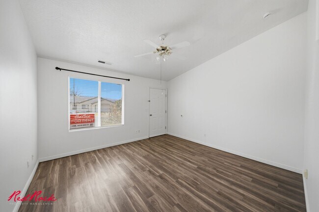 Building Photo - 1058 N 1340 W Cir