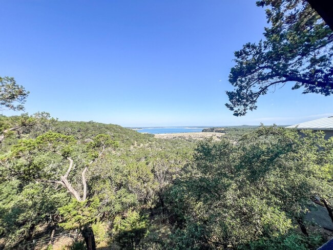 Building Photo - 1555 Arrowhead Dr