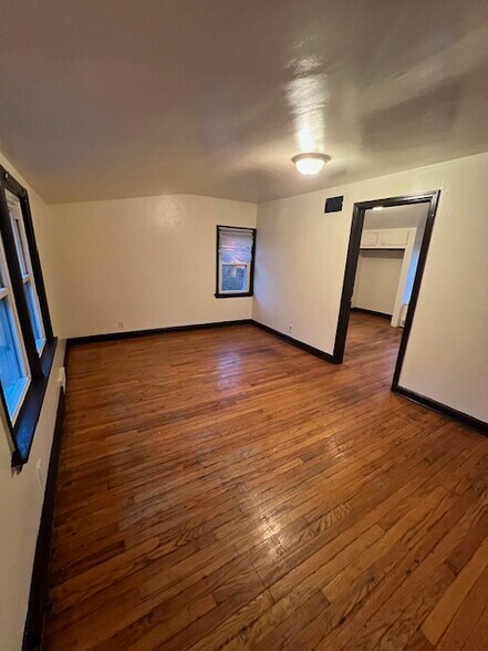 Living Room - 5135 N 31st St