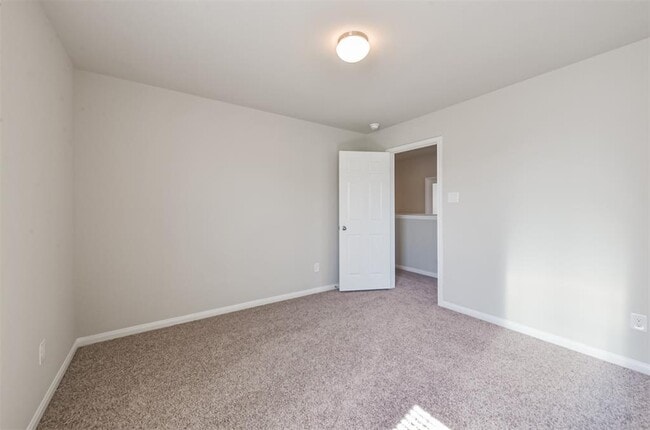 Building Photo - 3346 Etring Ln