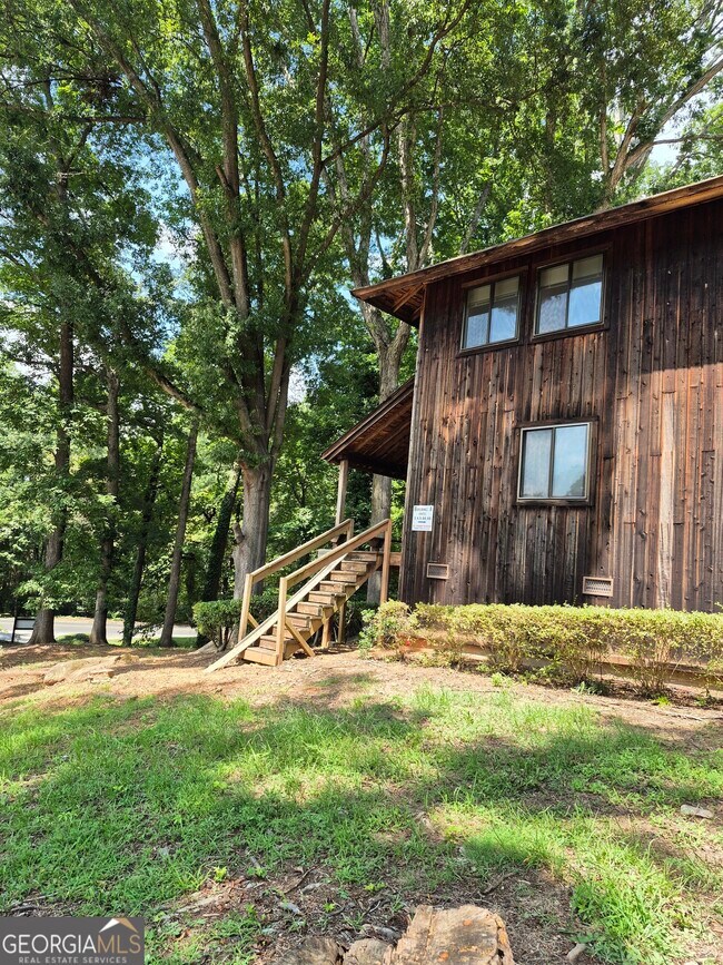 Building Photo - 7 Quail Run