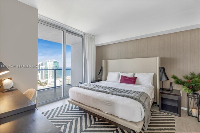 Building Photo - 4010 S Ocean Dr