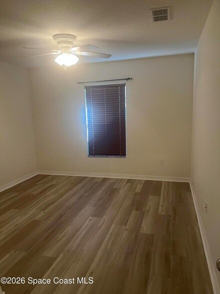 Building Photo - 241 Paquita Cir