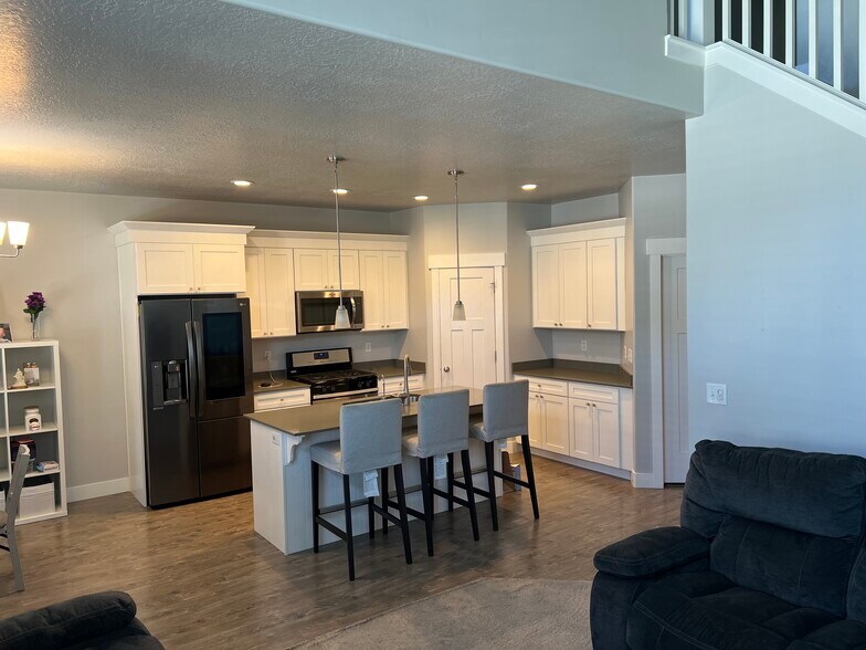 Building Photo - 14808 S Patten Ln