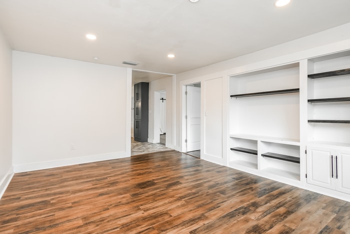 Building Photo - 2610 Ave N NW