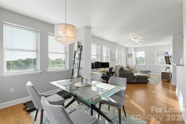 Building Photo - 1315 East Blvd