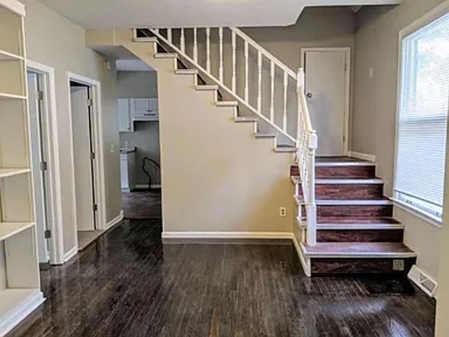 Building Photo - 1014 N 32nd St