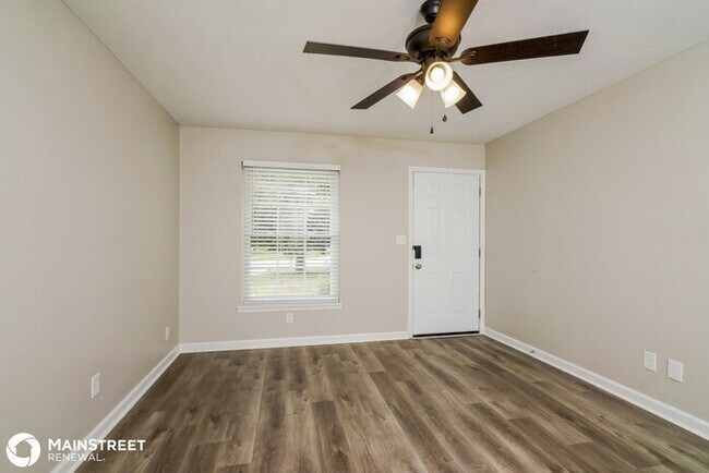 Building Photo - 122 OAKCREST CT, LOUISVILLE, KY 40229