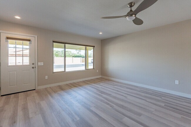 Building Photo - Modern Updated Home in Gated Community of ...
