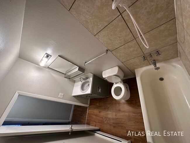 Building Photo - 3024 W Bijou St