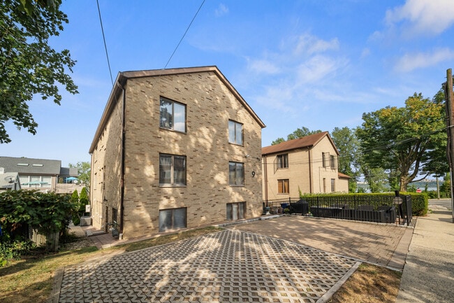 Primary Photo - 9 Sterling Pl